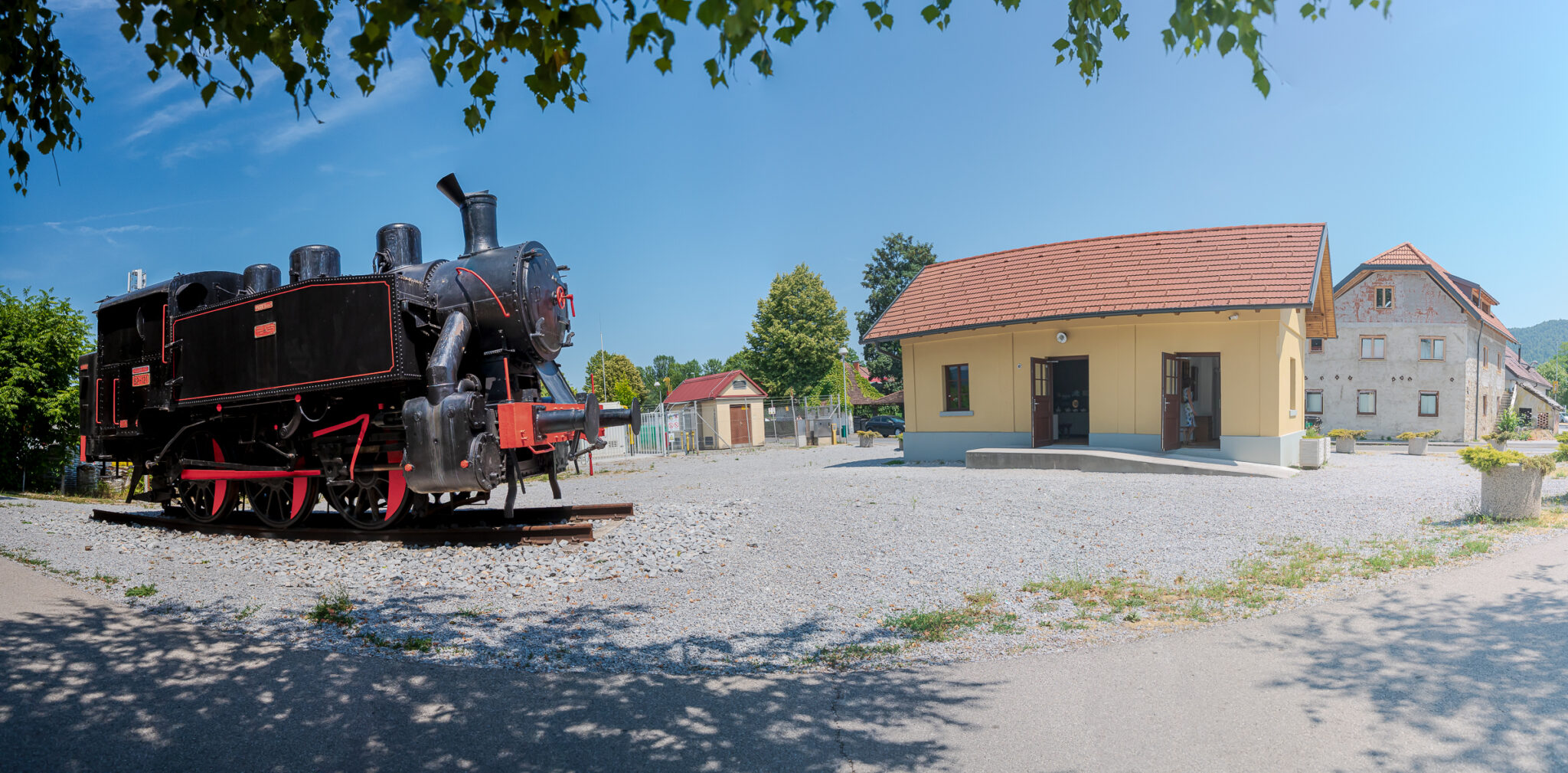 Studio R Vrhnika Domov - Občina Vrhnika